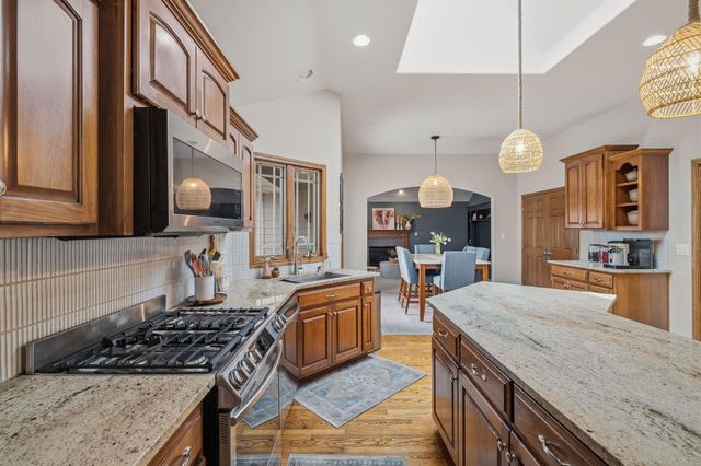 108 Exeter Road, Munster, IN 46321