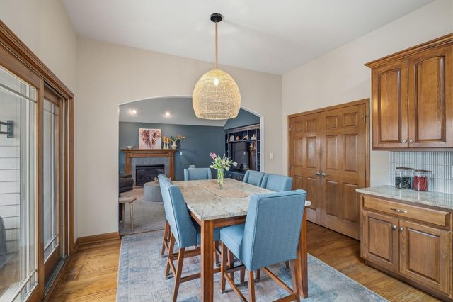 108 Exeter Road, Munster, IN 46321