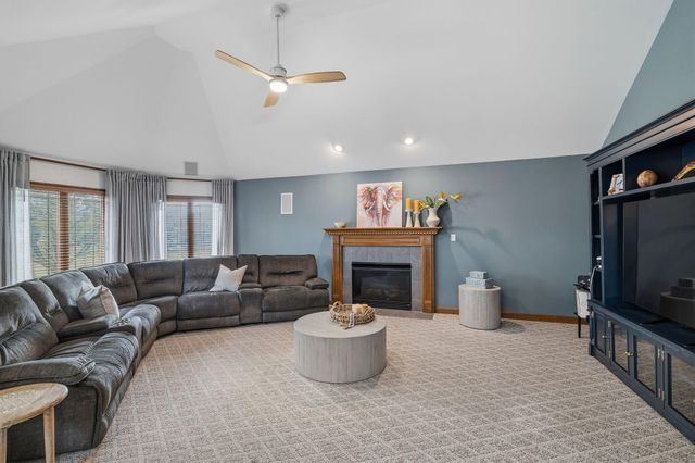 108 Exeter Road, Munster, IN 46321