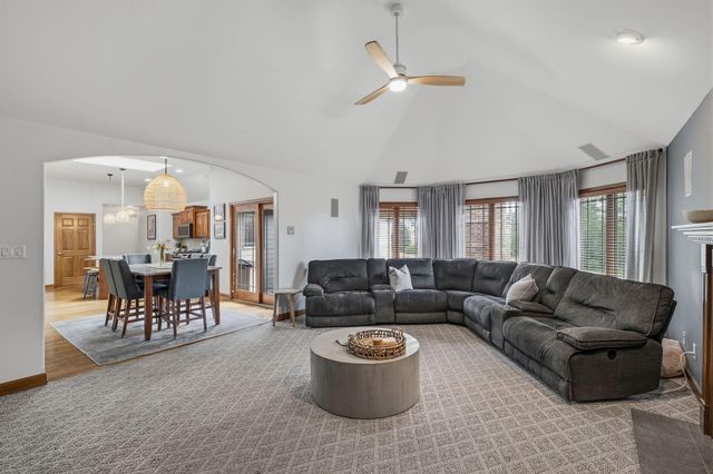 108 Exeter Road, Munster, IN 46321