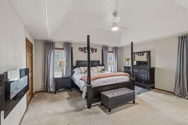 108 Exeter Road, Munster, IN 46321