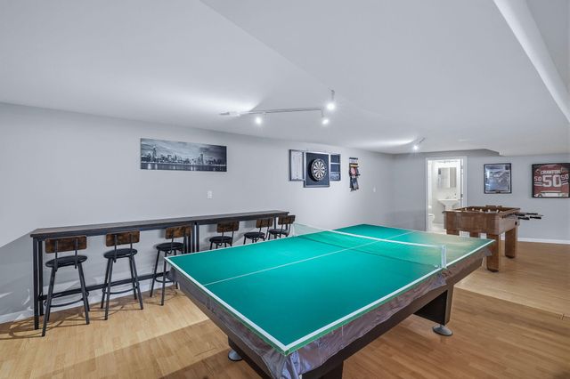 108 Exeter Road, Munster, IN 46321