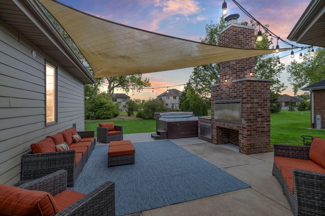 108 Exeter Road, Munster, IN 46321