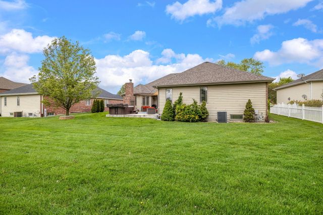 108 Exeter Road, Munster, IN 46321
