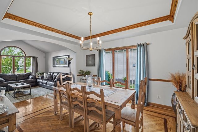 108 Exeter Road, Munster, IN 46321