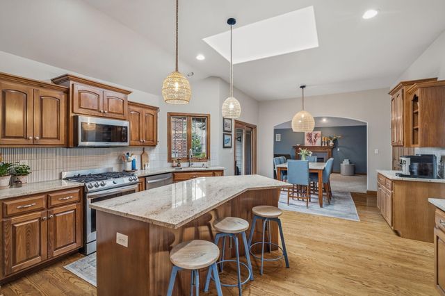 108 Exeter Road, Munster, IN 46321