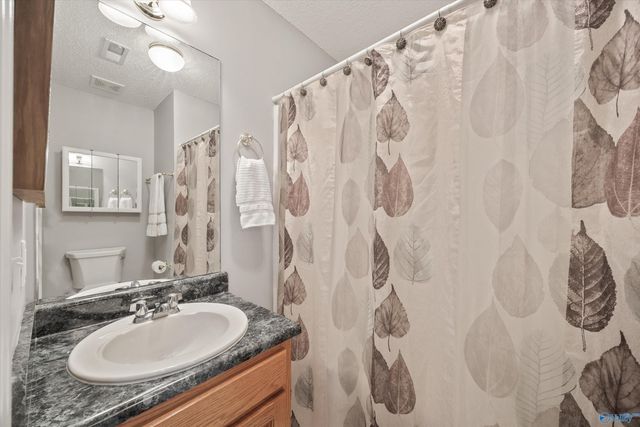 229 Chestnut Oak Circle, Owens Cross Roads, AL 35763