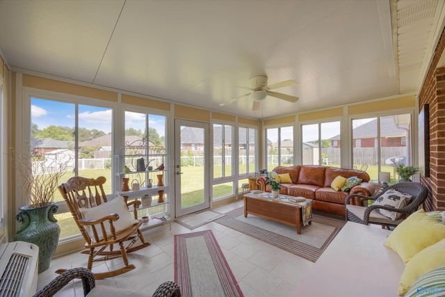 229 Chestnut Oak Circle, Owens Cross Roads, AL 35763