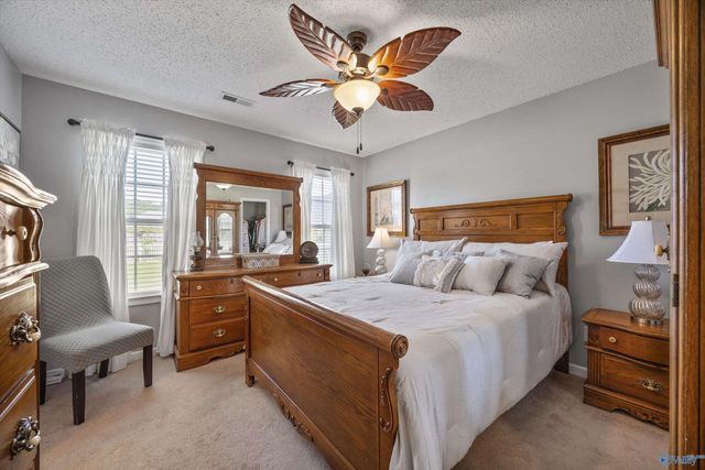 229 Chestnut Oak Circle, Owens Cross Roads, AL 35763