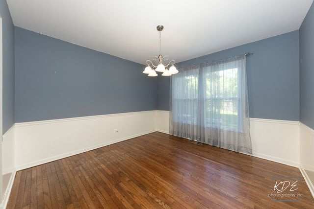 705 Timber Trail Drive, Naperville, IL 60565