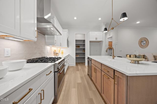 3828 Coach Lantern Avenue, Wake Forest, NC 27587