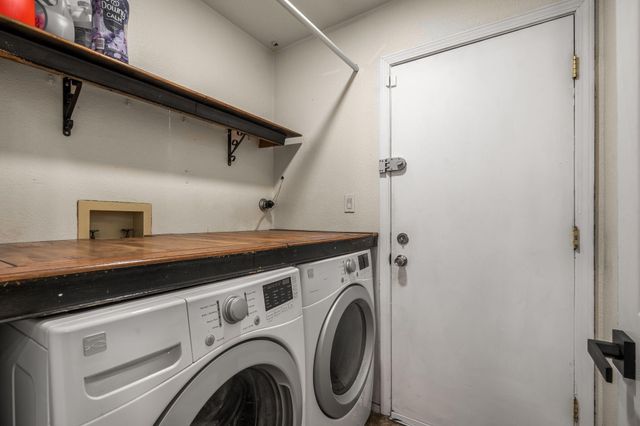 7604 Copperfield Drive NE, Albuquerque, NM 87109