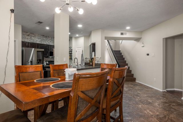 7604 Copperfield Drive NE, Albuquerque, NM 87109