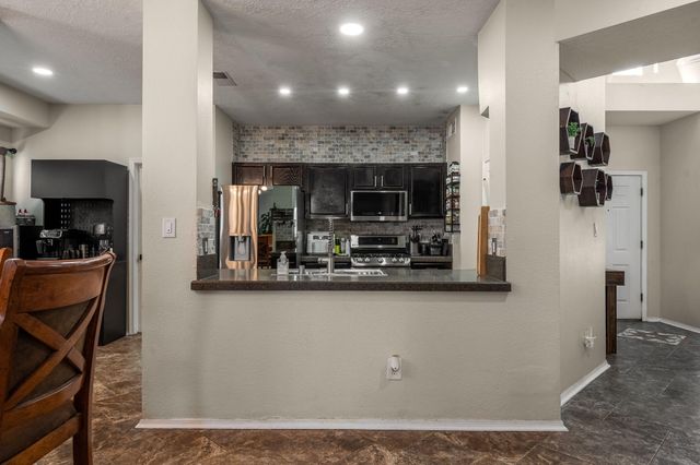 7604 Copperfield Drive NE, Albuquerque, NM 87109