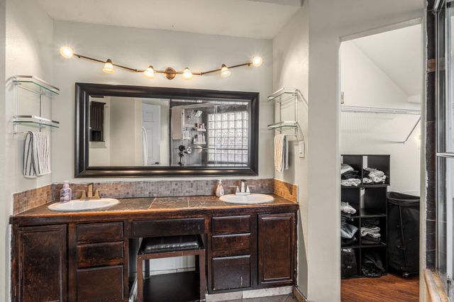 7604 Copperfield Drive NE, Albuquerque, NM 87109