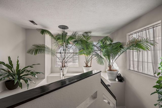 7604 Copperfield Drive NE, Albuquerque, NM 87109