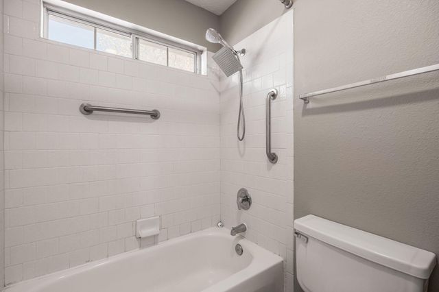 7604 Copperfield Drive NE, Albuquerque, NM 87109