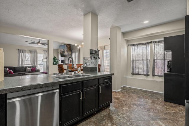 7604 Copperfield Drive NE, Albuquerque, NM 87109