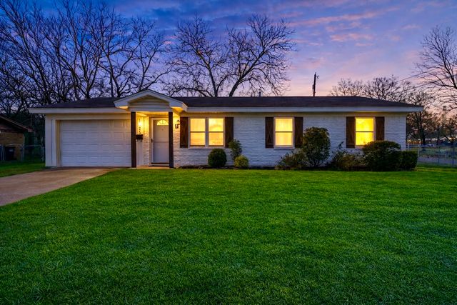 1025 5th Street SW, Paris, TX 75460