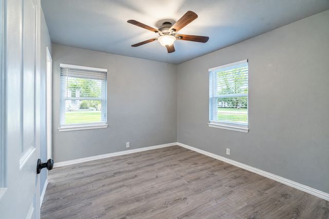 1025 5th Street SW, Paris, TX 75460