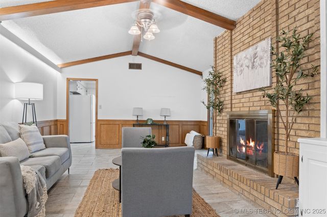 1413 Sunny, Ardmore, OK 73401