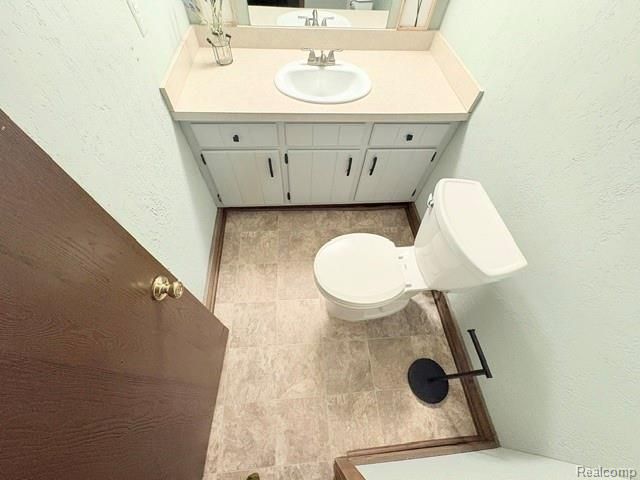 38726 Golfview Drive 23, Clinton Township, MI 48038