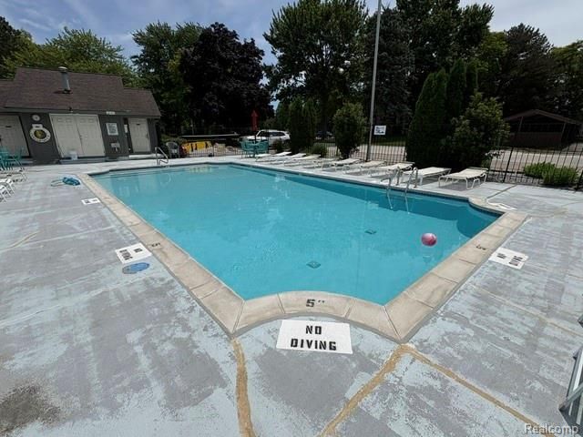38726 Golfview Drive 23, Clinton Township, MI 48038