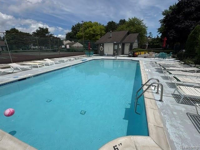 38726 Golfview Drive 23, Clinton Township, MI 48038