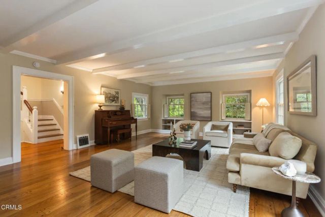 3788 Chevy Chase Drive, La Canada Flintridge, CA 91011