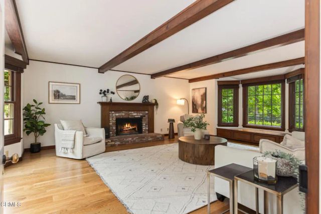 3788 Chevy Chase Drive, La Canada Flintridge, CA 91011