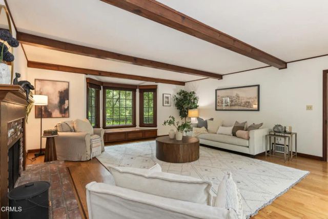 3788 Chevy Chase Drive, La Canada Flintridge, CA 91011