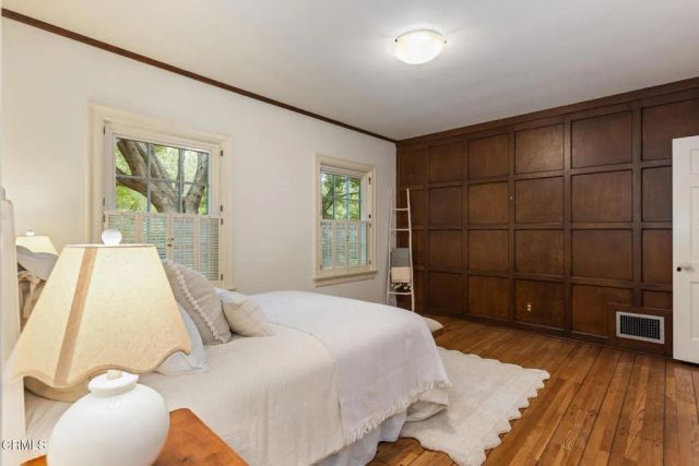 3788 Chevy Chase Drive, La Canada Flintridge, CA 91011