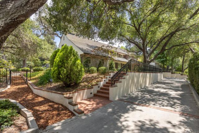 3788 Chevy Chase Drive, La Canada Flintridge, CA 91011