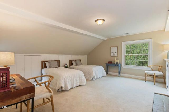 3788 Chevy Chase Drive, La Canada Flintridge, CA 91011