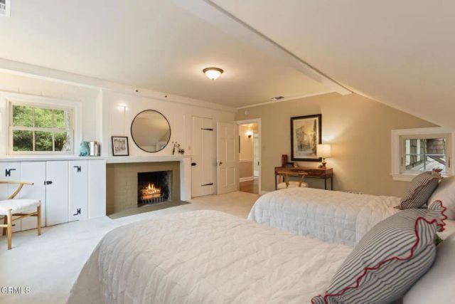3788 Chevy Chase Drive, La Canada Flintridge, CA 91011