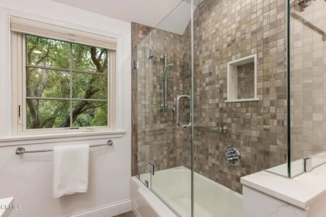 3788 Chevy Chase Drive, La Canada Flintridge, CA 91011