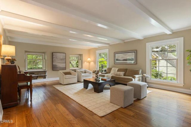 3788 Chevy Chase Drive, La Canada Flintridge, CA 91011