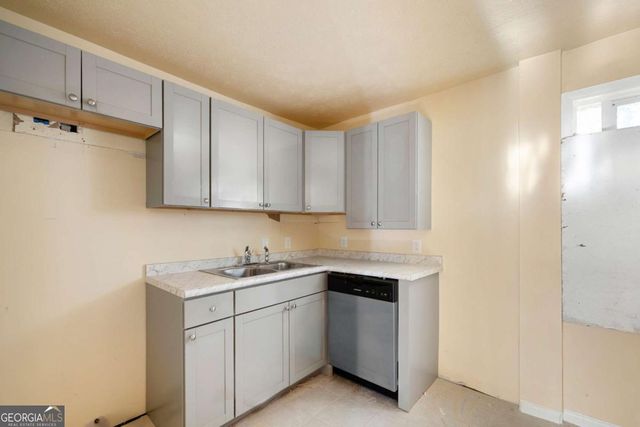 1620 Line Circle, Decatur, GA 30032