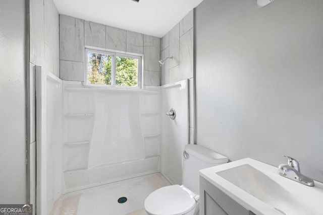 1620 Line Circle, Decatur, GA 30032