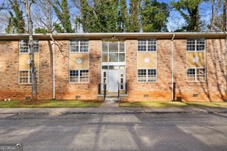 1620 Line Circle, Decatur, GA 30032