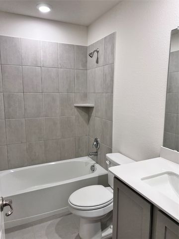 9713 Tinsley Street, Aubrey, TX 76227