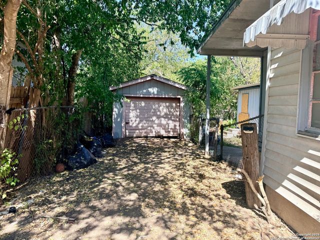1823 Gorman, San Antonio, TX 78202