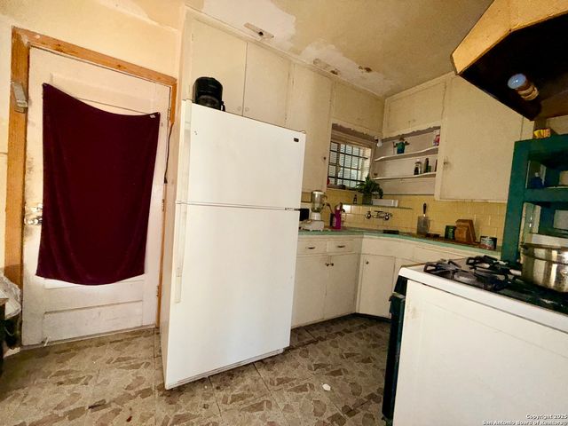 1823 Gorman, San Antonio, TX 78202
