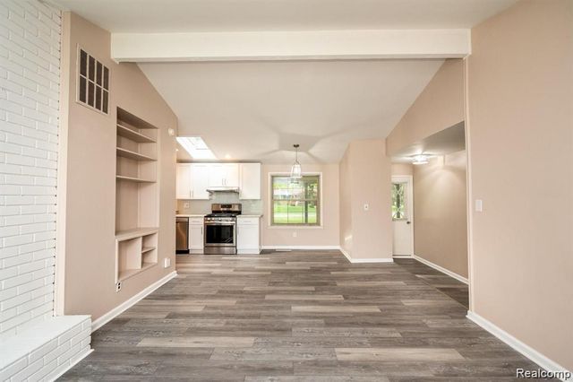 1239 Ashover Drive, Bloomfield Hills, MI 48304