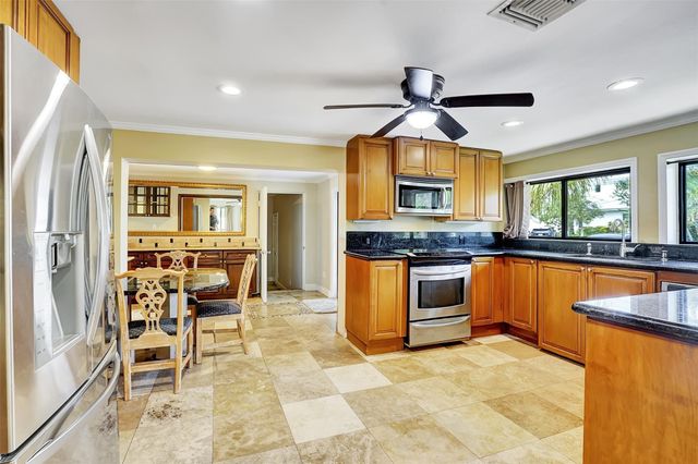 3208 Beacon Street, Pompano Beach, FL 33062