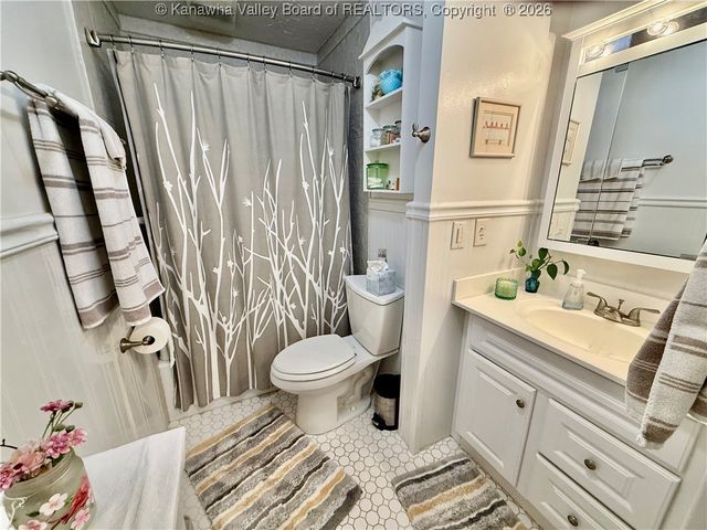 806 Cherry Street, Ravenswood, WV 26164