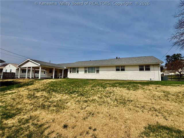 806 Cherry Street, Ravenswood, WV 26164