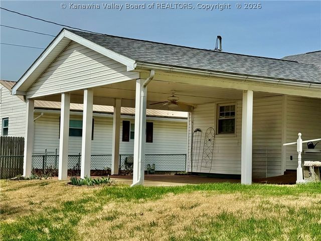 806 Cherry Street, Ravenswood, WV 26164