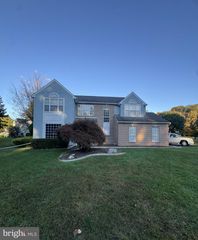 4543 LEAF LN, Bensalem, PA 19020