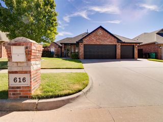 616 Ellsworth Avenue, Yukon, OK 73099